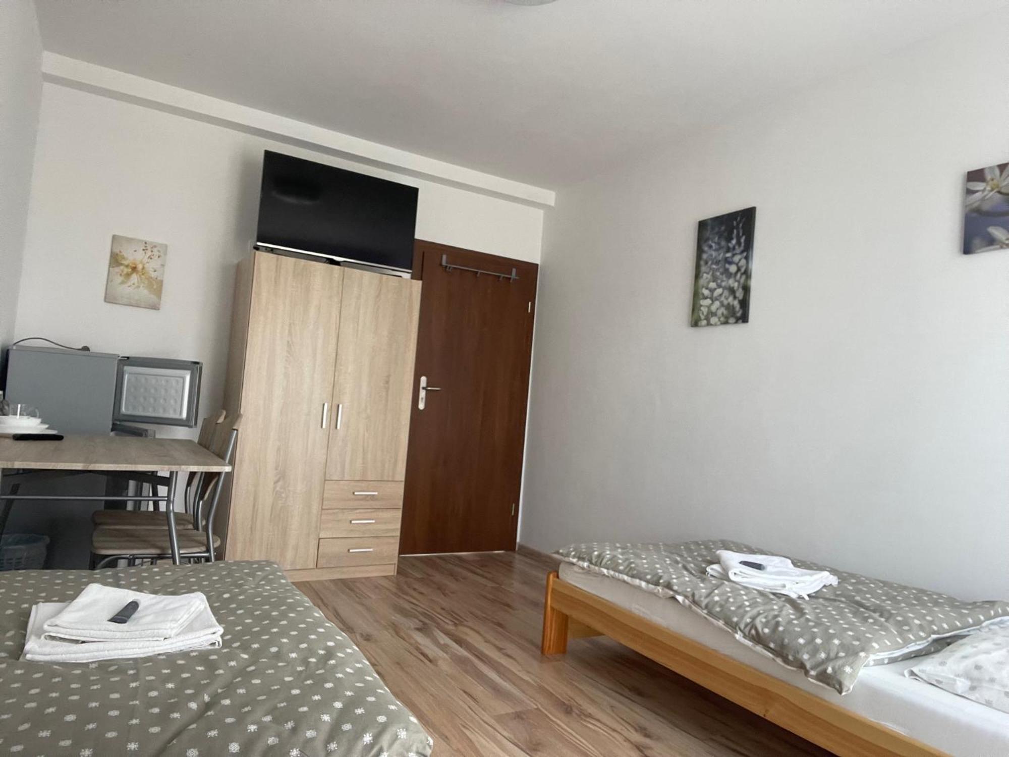 Appartement Rozana 51 à Opole Extérieur photo